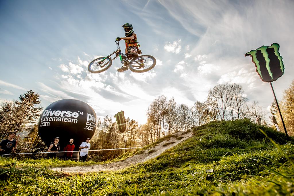 MonsterEnergyPL's tweet image. Fotorelacja z #DiverseDownhillContest @ #MiędzybrodzieŻywieckie już na naszej stronie: monsterne.ws/DDC2015-Rd1-Re…