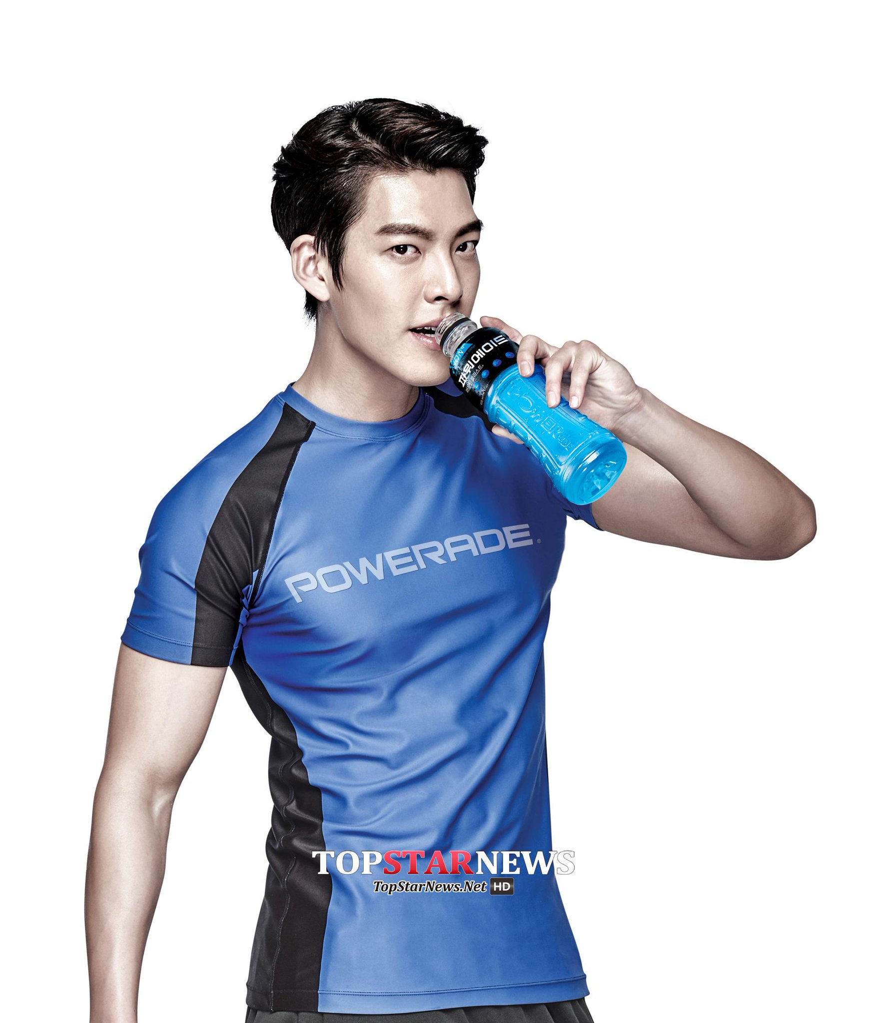 CDq8wJcVIAEgBON.jpg:large