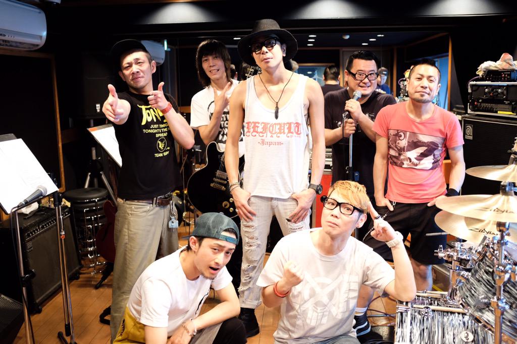 shun_TF's tweet photo. THE STARBEMSとのセッションリハ終了！JAPAN JAM BEACH に向けて準備万端なり( ´ ▽ ` )ﾉ http://t.co/1XcahCEEBt