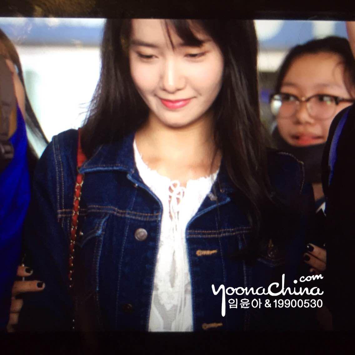 [PIC][28-04-2015]YoonA khởi hành đi Trung Quốc vào trưa nay CDqPclYVAAAfKLj