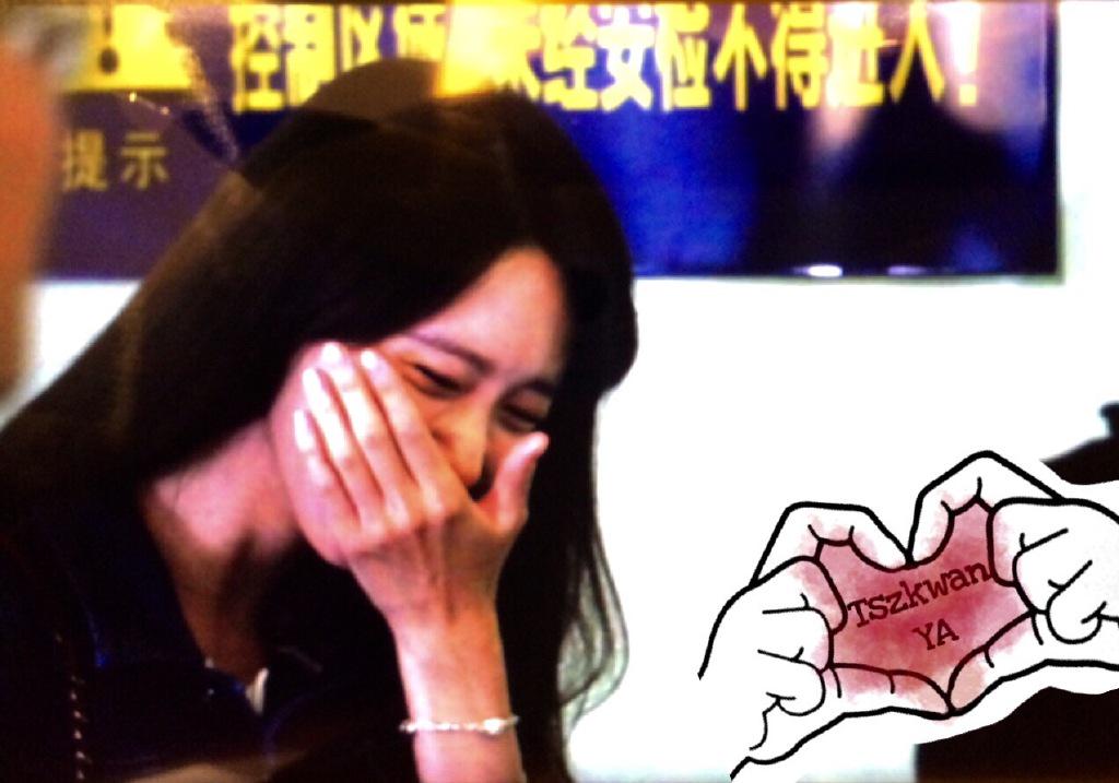 [PIC][28-04-2015]YoonA khởi hành đi Trung Quốc vào trưa nay CDqSosdUIAAmTOU