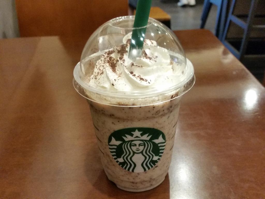 只今、スタバ中☕