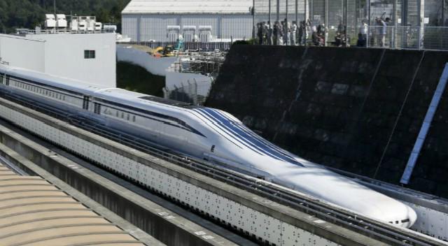 estudioaureo's tweet photo. ‘Maglev’. 600 Km/h
¿Cómo funciona la levitación?
http://t.co/AcYiLlOota http://t.co/xrBs4Liuuj @Y_arquitectura