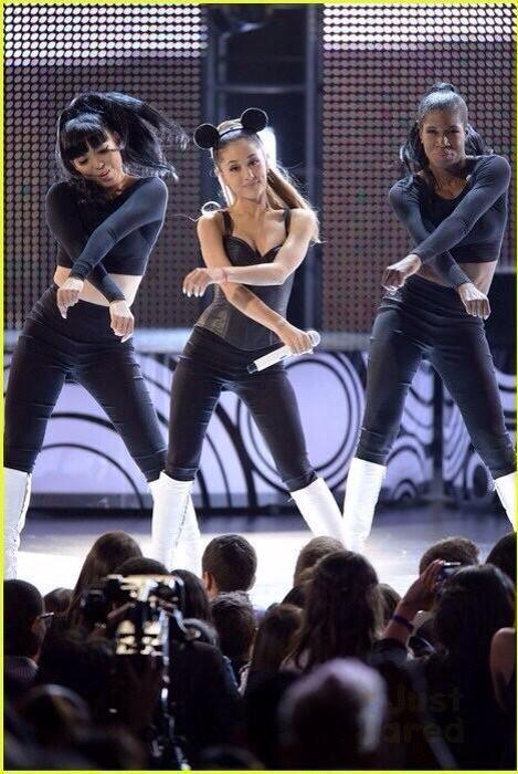 yuugossipxoxo's tweet image. #1YearSinceProblem