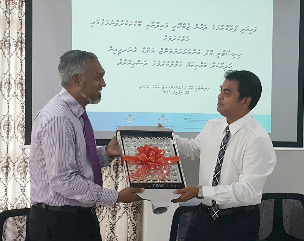 Under de energy eff pgrm 100 harbor lights &amp; 40 street lights handed over 2 Min of Housing 2 b installed in Male'.