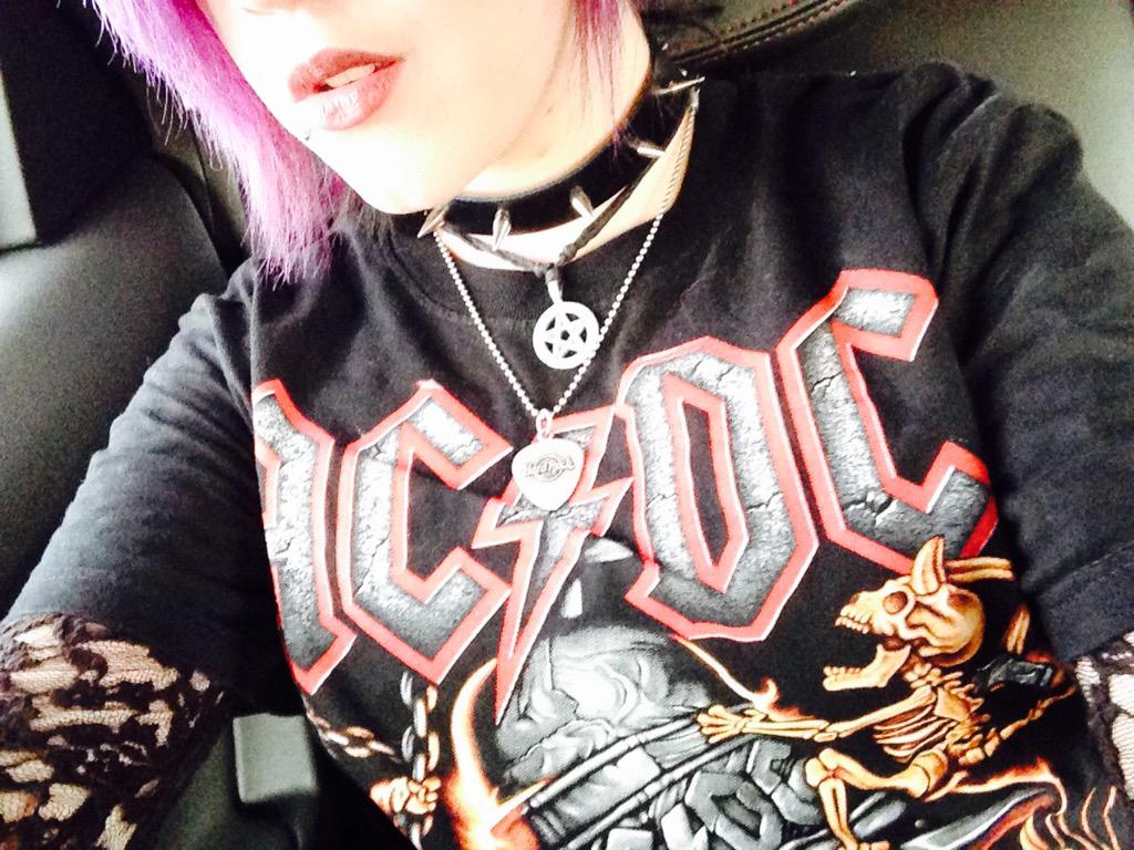 NickyRawRs tweet picture