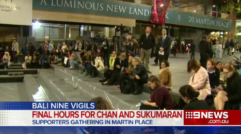 9NewsSyd's tweet photo. Supporters are currently gathering in #MartinPl to hold a vigil for Chan and Sukumaran. #Bali9 #9News http://t.co/ckV4ua6BbW