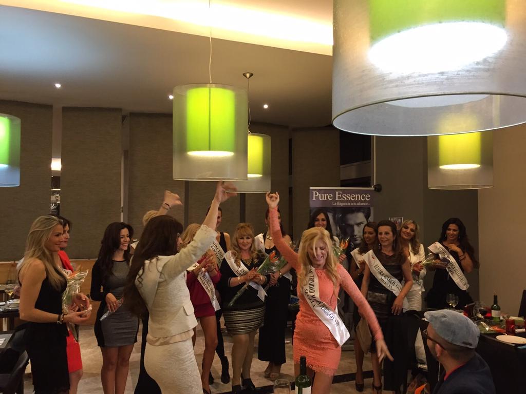 PureEssence15's tweet photo. Barcelona es sede de un evento digno de belleza y grandes mujeres #missespaña+30+40 y éste hemos estado presentes. http://t.co/45YAeFVHwV