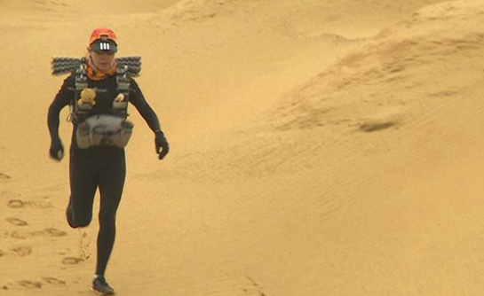 bbcgetinspired's tweet photo. #GetInspired by the extreme marathon runner who hopes to run 150 miles through the Sahara http://t.co/qlhpcFQaCr http://t.co/mYMAmM6awf