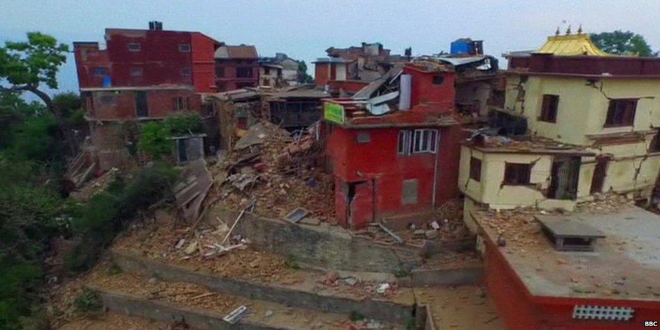 BBCWorld's tweet photo. Our reports show #NepalEarthquake destruction, including epicentre http://t.co/mRMDDaIE4G &amp; http://t.co/PC6eTO27Wh http://t.co/1xIEpgwPlg