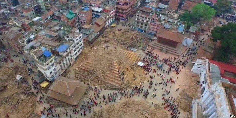 BBCWorld's tweet photo. Our reports show #NepalEarthquake destruction, including epicentre http://t.co/mRMDDaIE4G &amp; http://t.co/PC6eTO27Wh http://t.co/1xIEpgwPlg