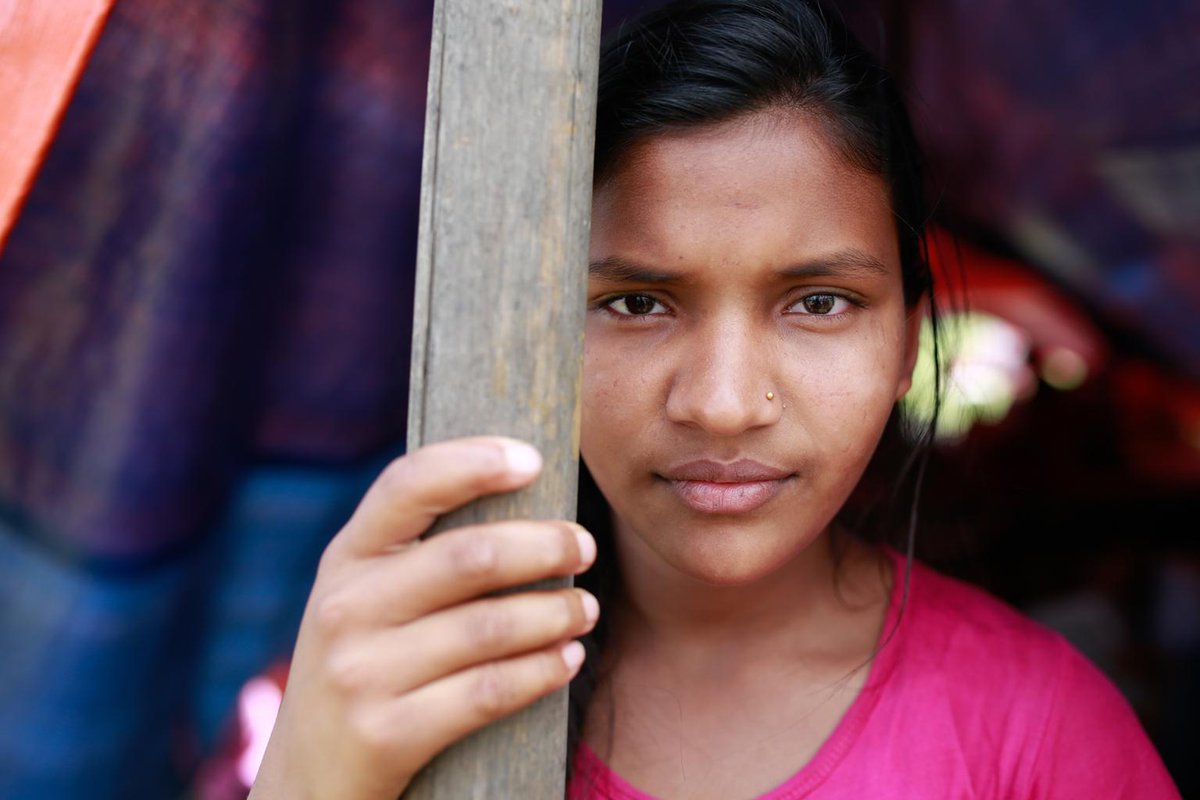 GRAZIE alle migliaia di cittadini/e che stanno inviando donazioni e SMS (al # 45596) per aiutare i bambini in #Nepal!