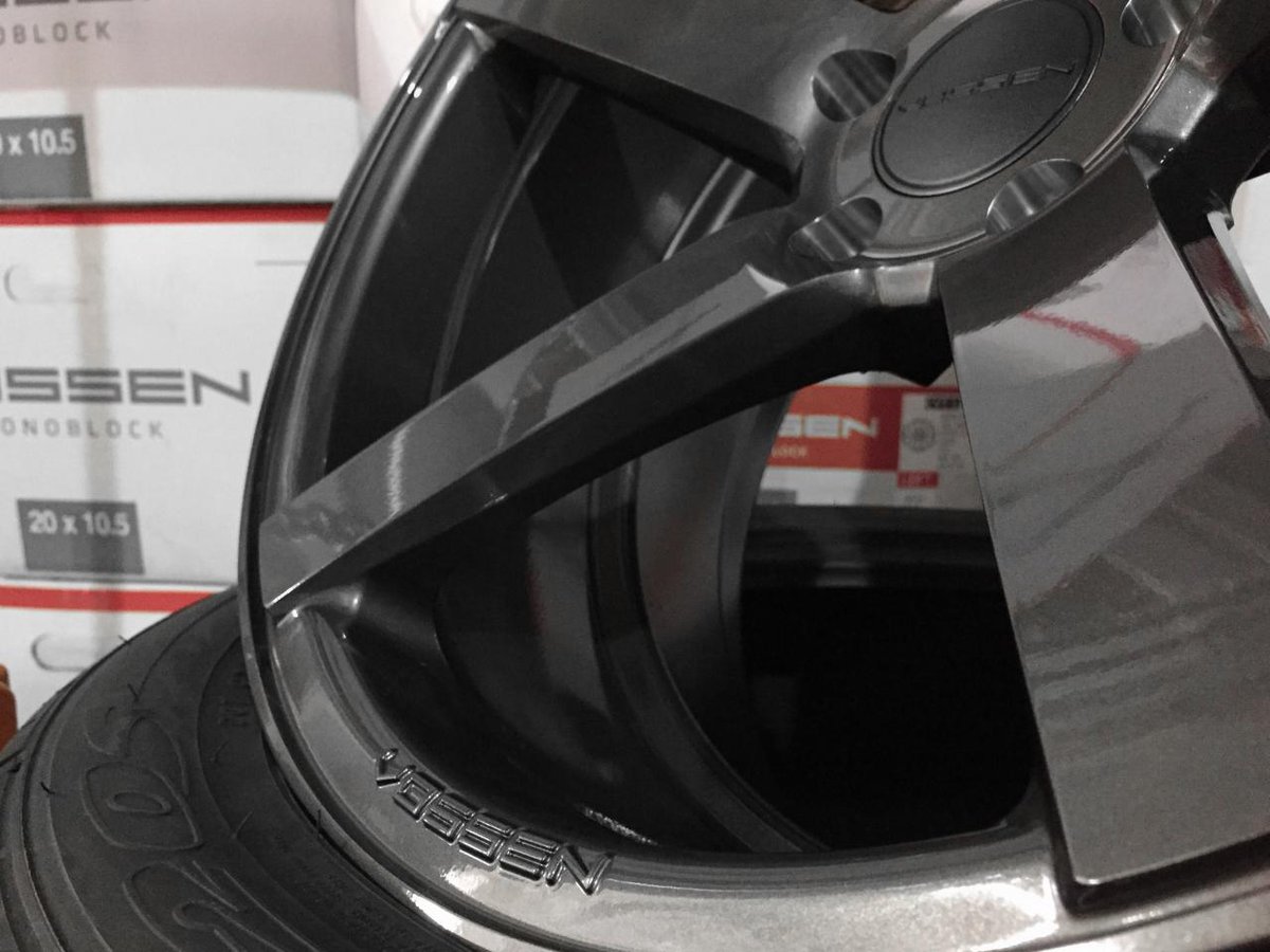 HAL-Aki@VOSSEN JAPAN tweet media