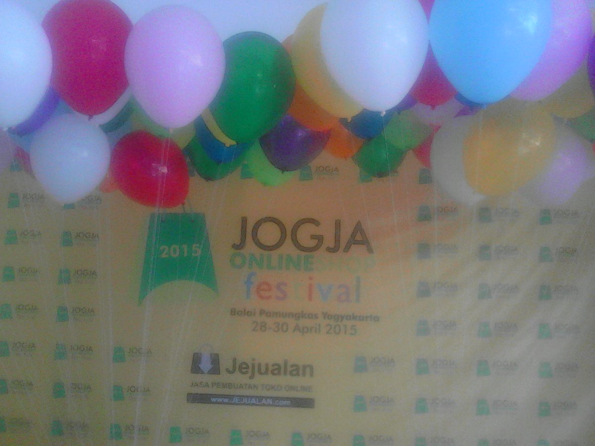 Nazalia8's tweet photo. GRATIIISSS... 28-30 April mampir gaeeesss #jogfest2015 http://t.co/460bt3JriJ