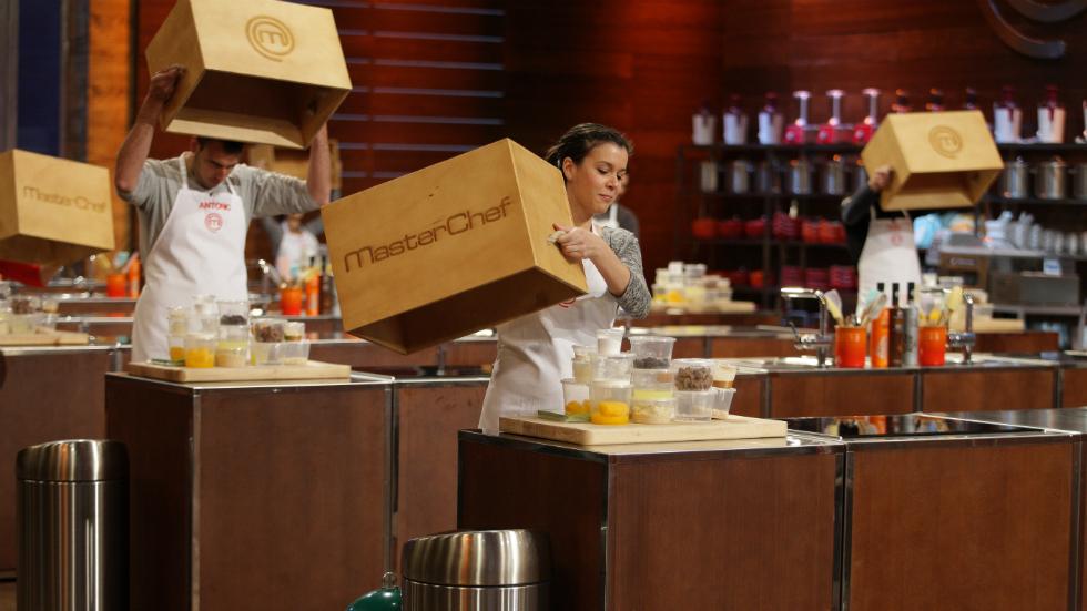 MasterChef_es's tweet photo. ¿Quieres ver el arranque de #MasterChef en exclusiva?Haz RT y adelántate al programa de hoy,a las 22.30 h en @La1_tve http://t.co/Z7NvwA1gzK