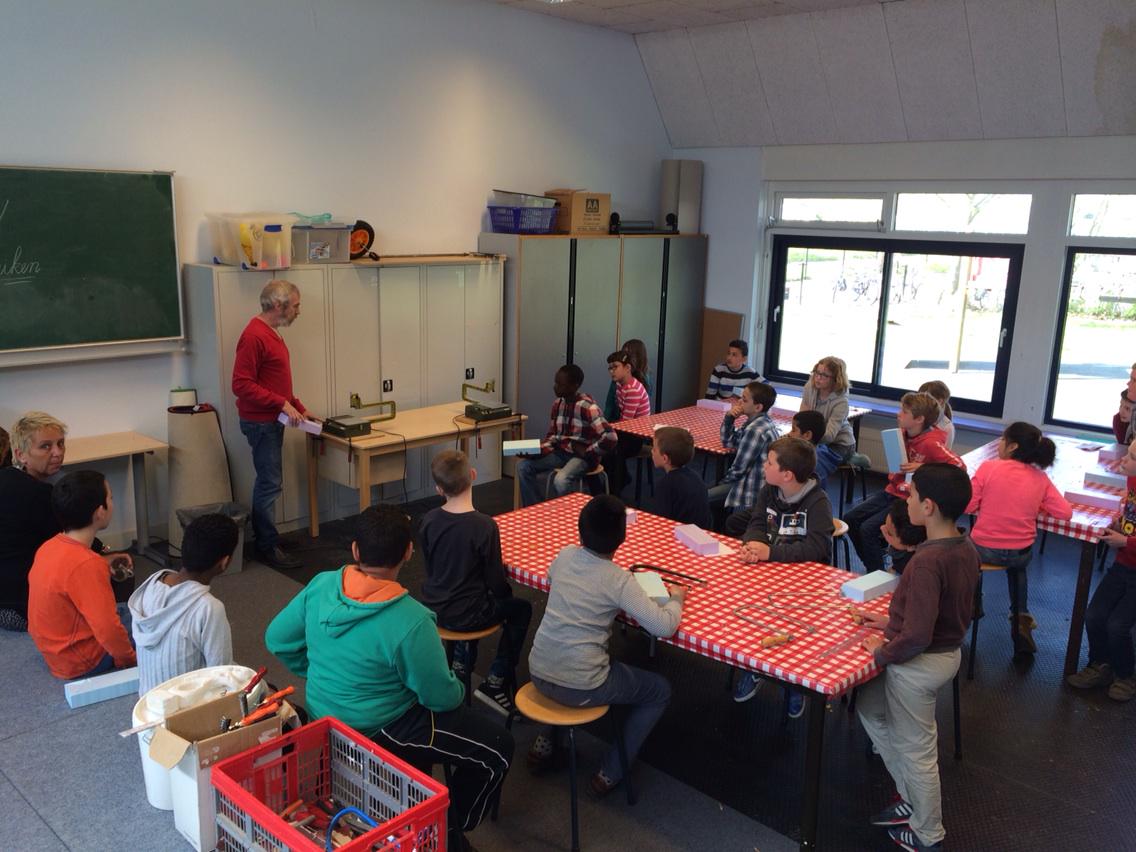 Groep 6 en 7 aan de slag #pier k #beeldende kunst voor basisscholen