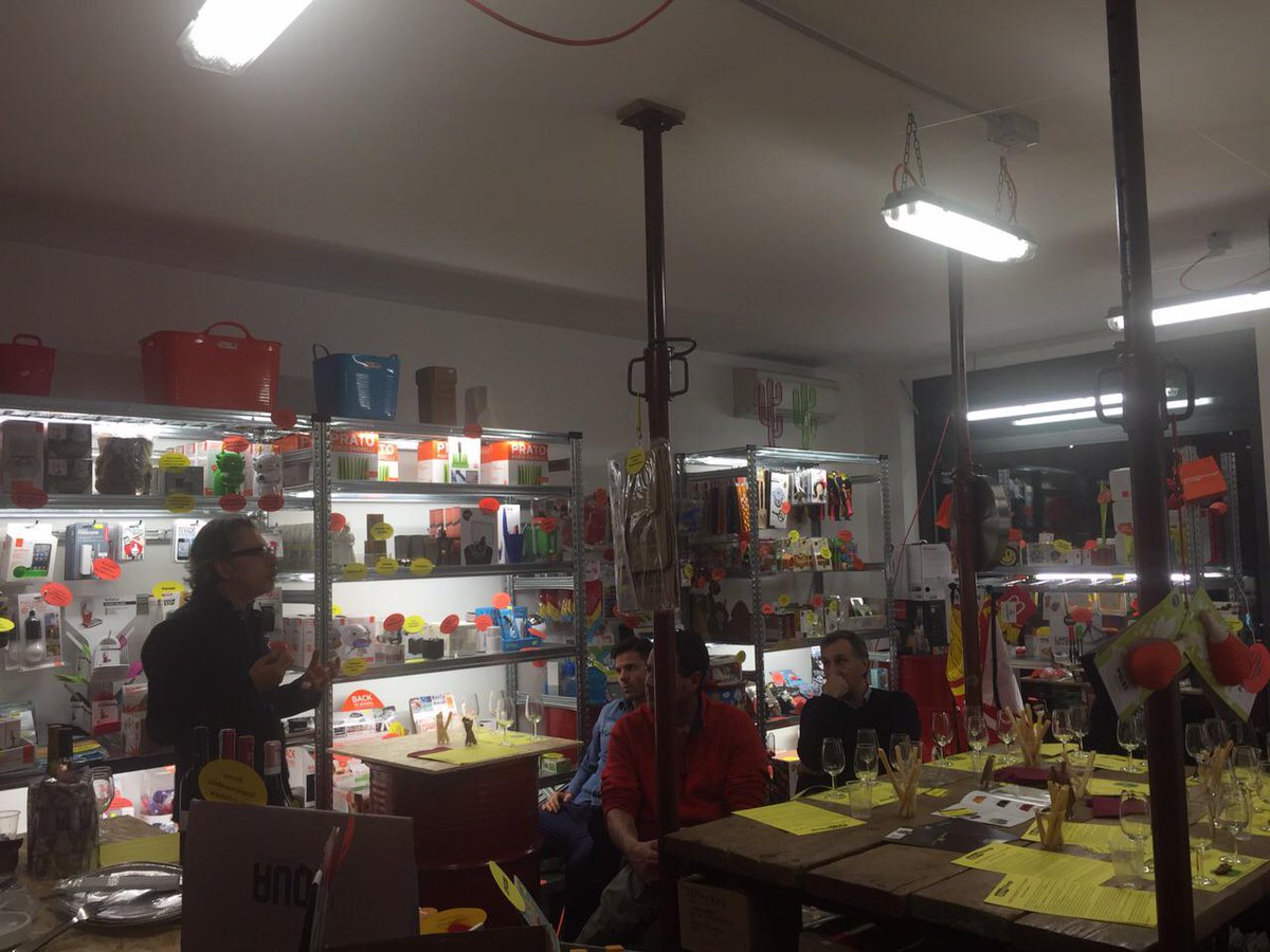 WowThingsDesign's tweet image. Degustazione di vini da grigliata in @WowThingsDesign !!