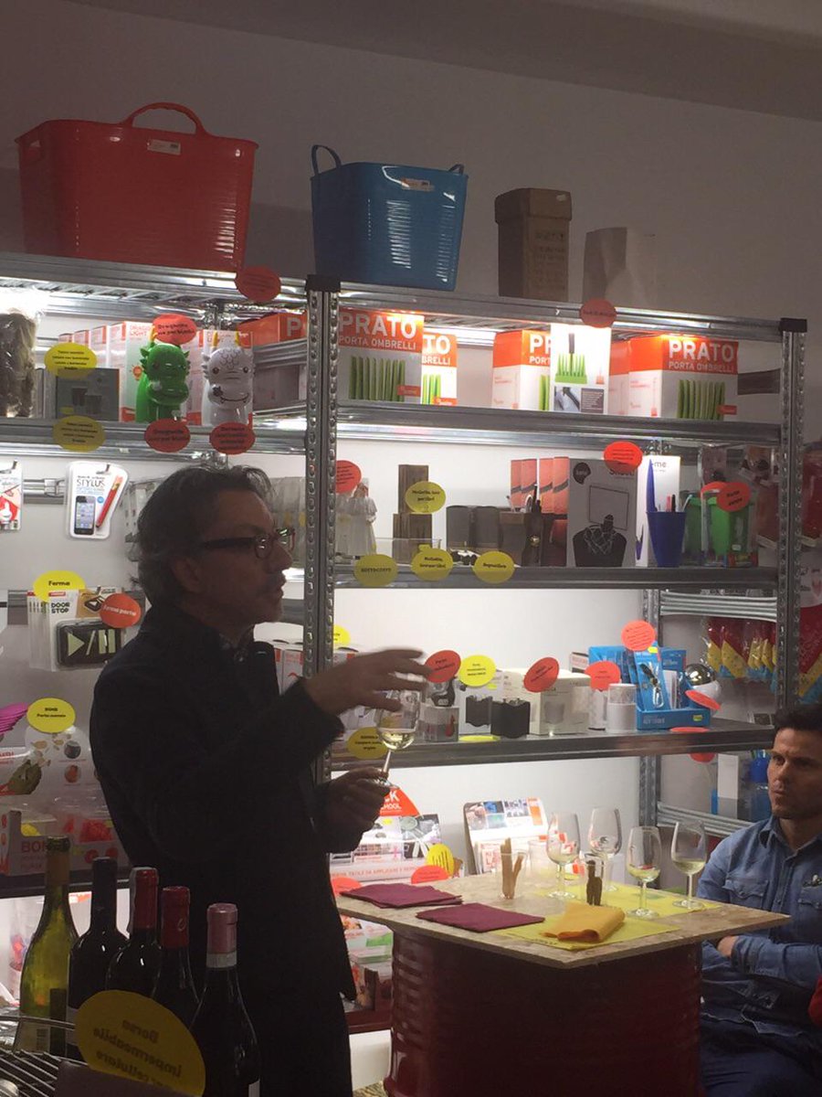 WowThingsDesign's tweet image. Degustazione di vini da grigliata in @WowThingsDesign !!