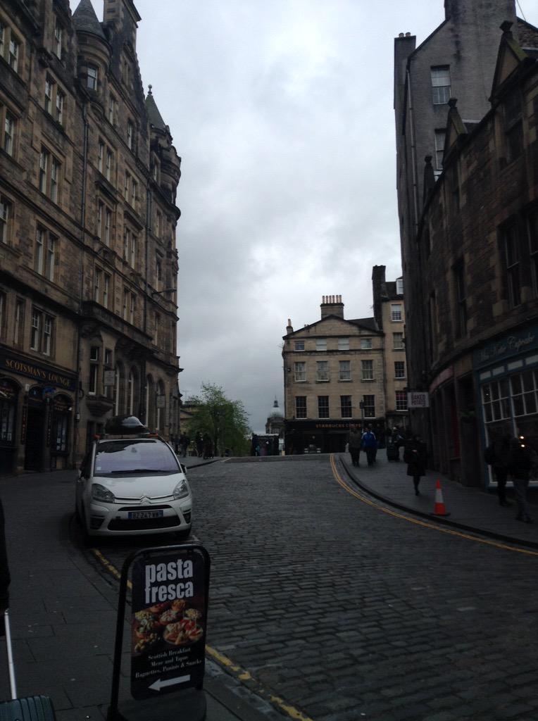 Entiretyinbits's tweet photo. Our first night in Edinburgh.... A walk up the Royal Mile! Tried to find the Outlander Gathering... No go 😩 #UK2014 http://t.co/QQtK2I5QiB