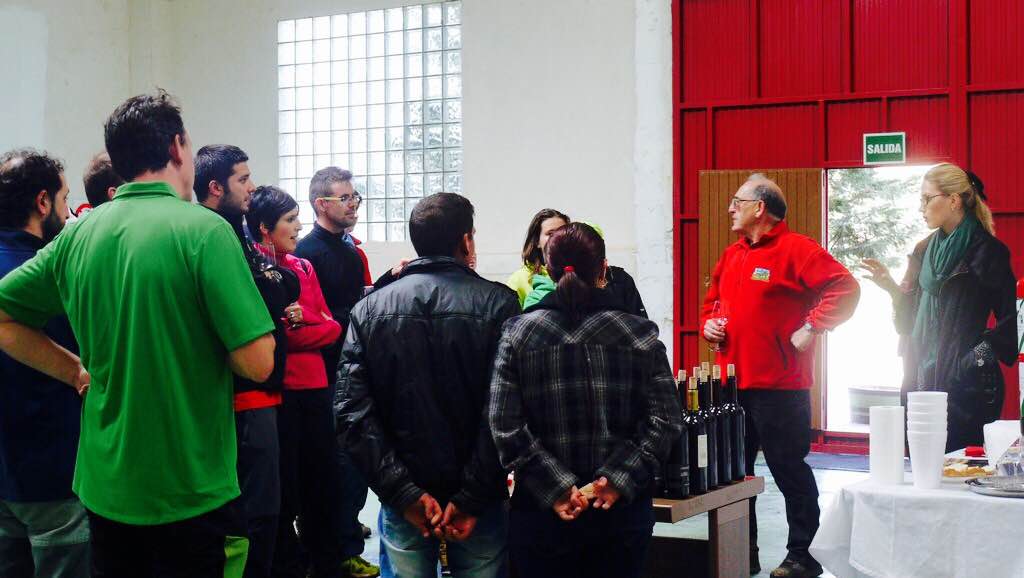BdsDelSenorio's tweet photo. Durante dos días al rededor de 250 personas degustaron los vinos de Bodegas del Señorío. http://t.co/Gj17lU8Qno