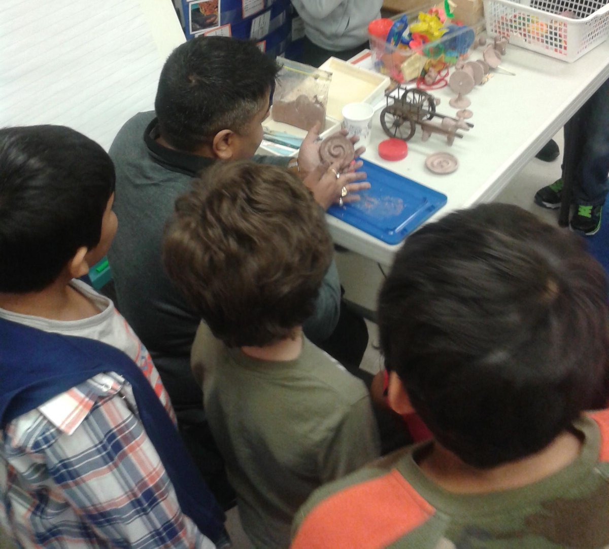 The history of toys &amp; learning to build with terracotta #IndusValley #GujaratIndia <a href="/ThornwoodPS/">ThornwoodPS</a>