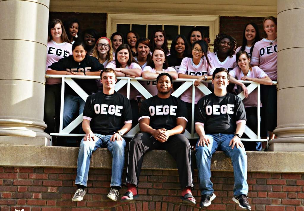 vanessaaroseee's tweet photo. I love my club! #OEGE http://t.co/Ab24hlK05f