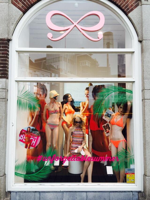 Make it un #unforgettablesummer shop the new swimwear  in stores! Store window Den Bosch