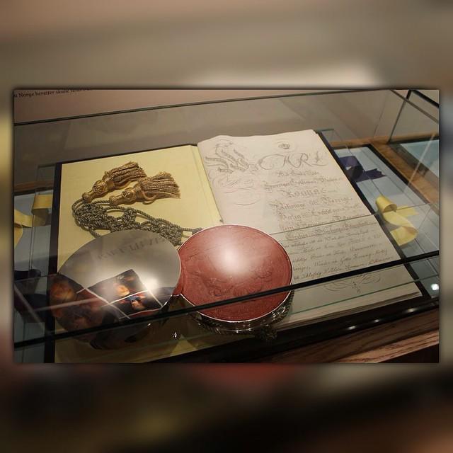 NorwayInstagram's tweet image. |The Norwigian Constitution Book| #VisitOslo #VisitNorway #Storting #Norge #Oslo #Norway by israel003