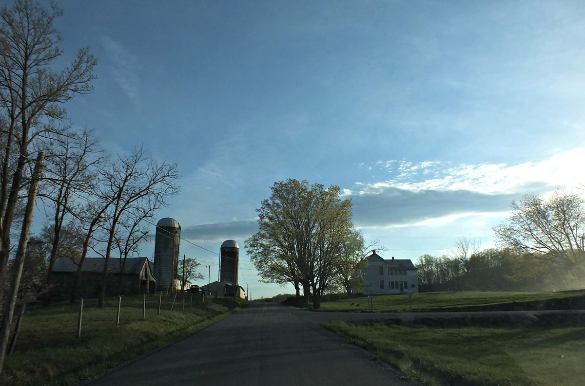 ThatTanya's tweet photo. http://t.co/TUOXx5PMqg #FincastleVA @Botetourt @VisitVirginia #CityDailyPhoto http://t.co/5RnajtG1Rl