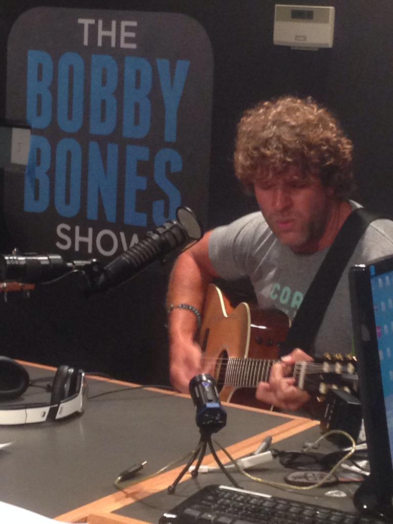 velocorevyz's tweet image. ..@billycurrington stopped in to sing to you this morning #pimpinjoy