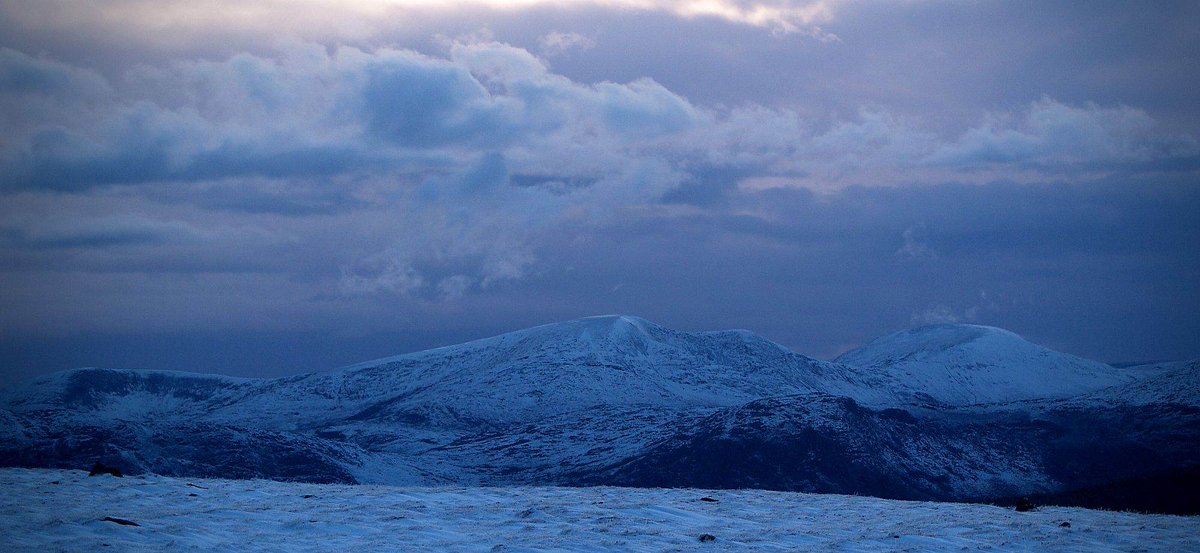 The <a href="/galloway_mrt/">Galloway MRT</a> was called out to a rescue operation on the Merrick last night bbc.co.uk/news/live/uk-s…