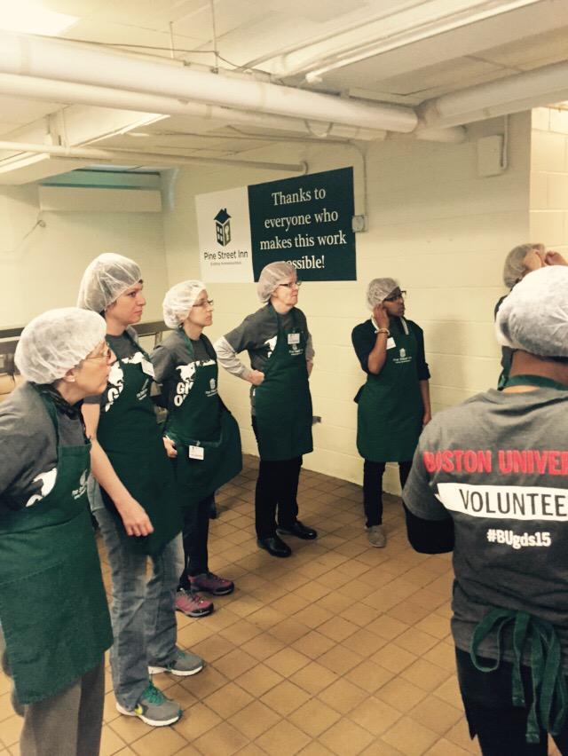 LargeEric's tweet photo. Gearing up to prep food @PineStreetInn #bugds15 http://t.co/I8FKTBce5g