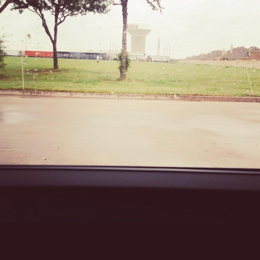 Rosae_x_Red's tweet photo. I'm up #ChasingProgress http://t.co/QvvPfVPejv