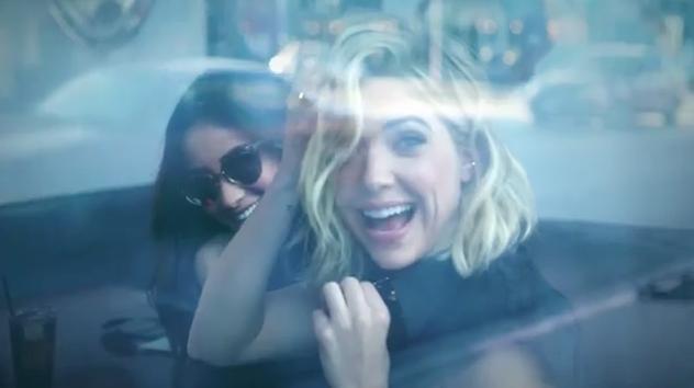miss_jillyb's tweet photo. 35 dAys #PrettyLittleLiars http://t.co/p7DrUbtIeM