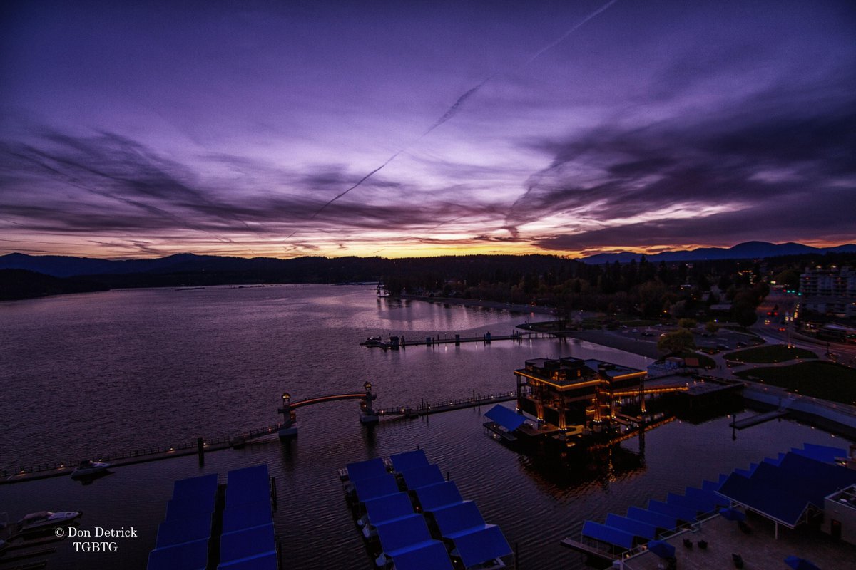 #Sunset last night over Lake Coeur d'Alene from the #CDAResort in Coeur d'Alene, ID