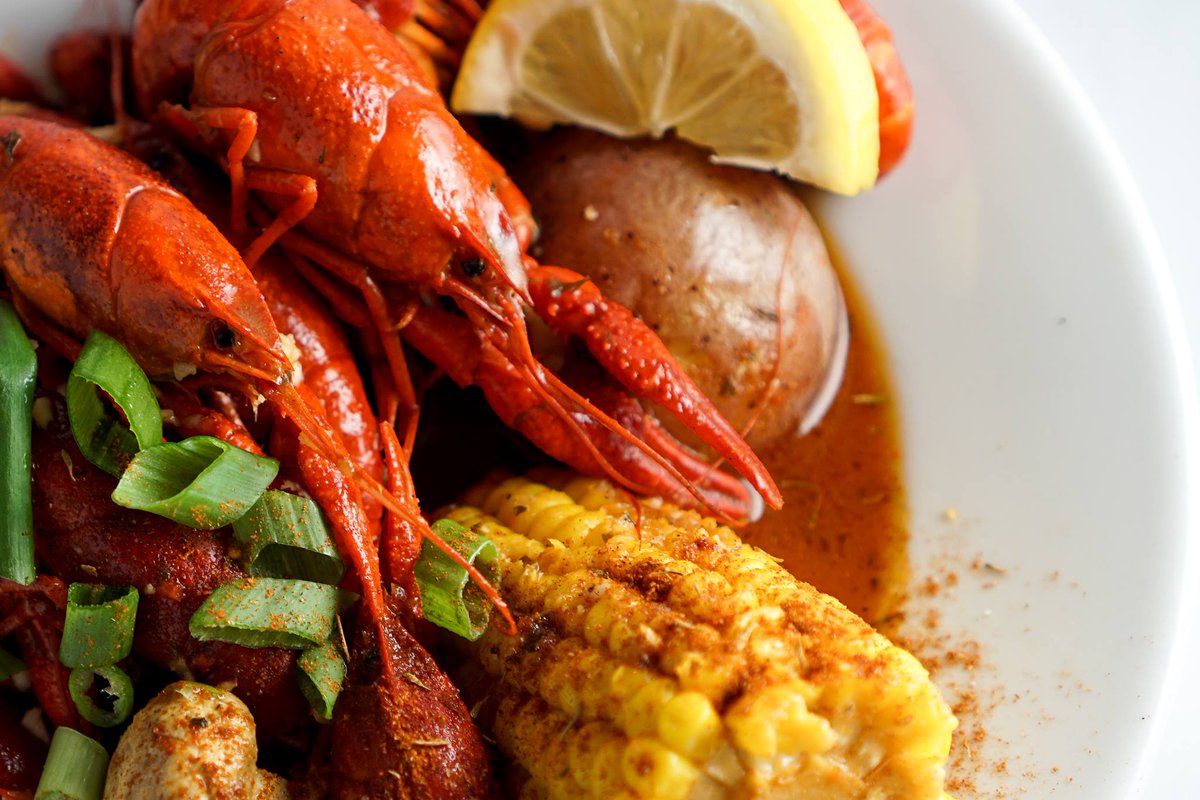 Use #LiveDeal for $8 off at @MyBrothersCrawfish in #Portland. Come join us for #cajun and #creole dishes! #foodies