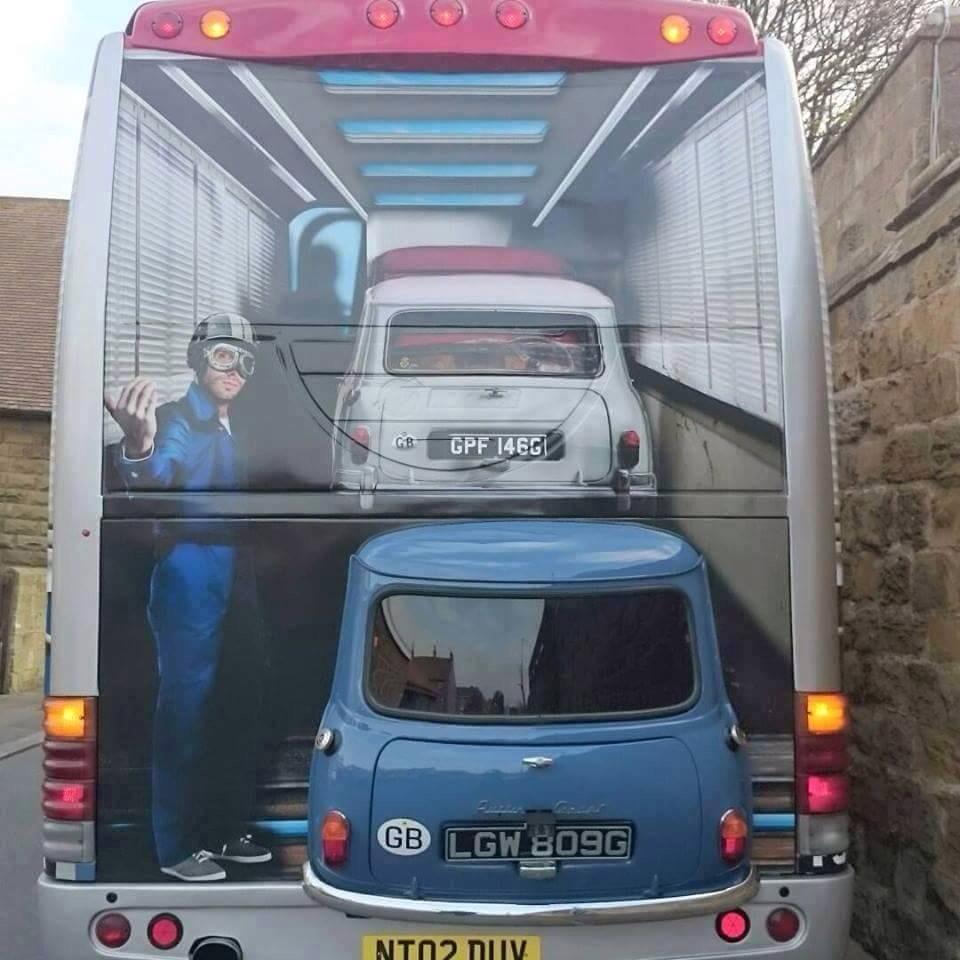 AlecIssigonis's tweet photo. "@stanfordminiday: Best rear end of a bus we have ever seen http://t.co/FUpT0N6UCq" wowwww I want that bus!