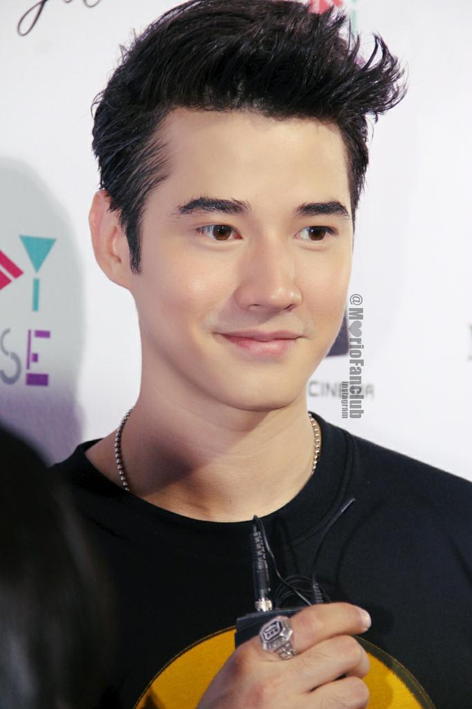 mario_fanclub's tweet photo. โอ้วันนี้ในงานเปิดตัวแบรนด์ #8deuce8 ที่ CTW ค่ะ ฝากสนับสนุนเสื้อผ้าแบรนด์ของโอ้ด้วยนะคะ #MarioMaurer #มาริโอ้ http://t.co/HQZlBWSh51