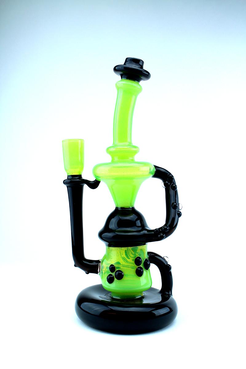 glglassvape's tweet photo. Vicknair Black Slime Cycler #dabs #glassporn #headyglass #errl #highlife http://t.co/tKIgSht8hi
