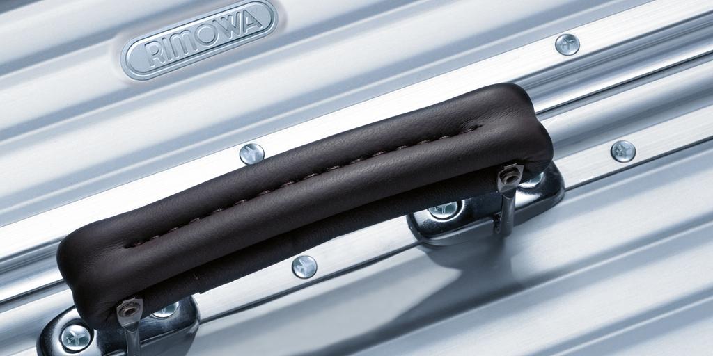 RIMOWA's tweet photo. We're all about the #detail. #rimowa #classicflight #designclassics #luggage http://t.co/nisBNJFb1w