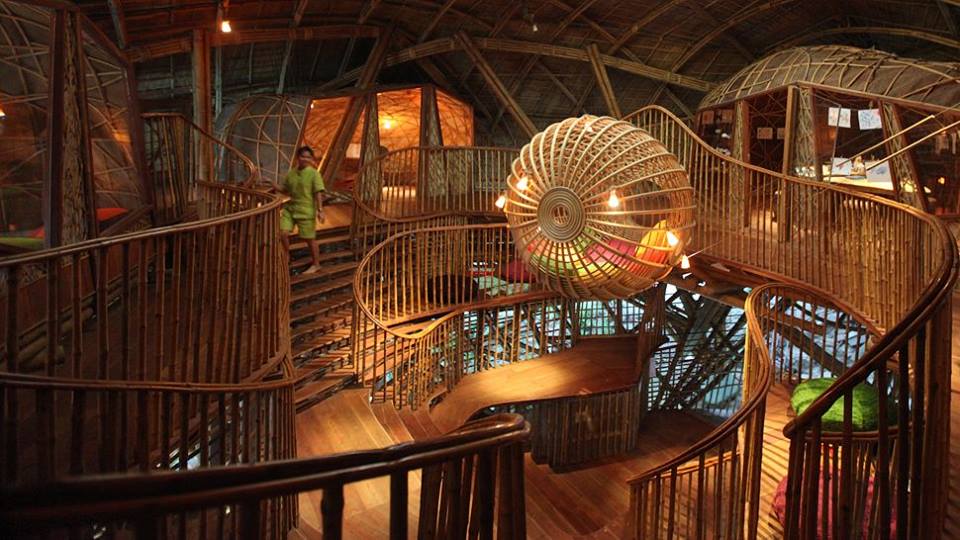 So cool! "<a href="/royaltytrips/">Royalty Trips</a>: Soneva Kiri Dining Pod, Koh Kood Island, Thailand
<a href="/ThailandTom1/">Tom Clements C</a> #HowIBecameAFan #vacation "