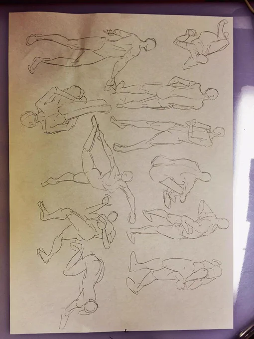 ドローイング。
割と描いてるはずなんだけど上達してない気がする。向いてないのかな。 