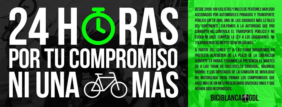 RadioUdeG's tweet photo. Miembros de @BicicletaBlanca se manifiestan en #24xTuCompromiso, exigen ver a @AristotelesSD.
http://t.co/G7ByvPWuzG http://t.co/5MQgmjgT86