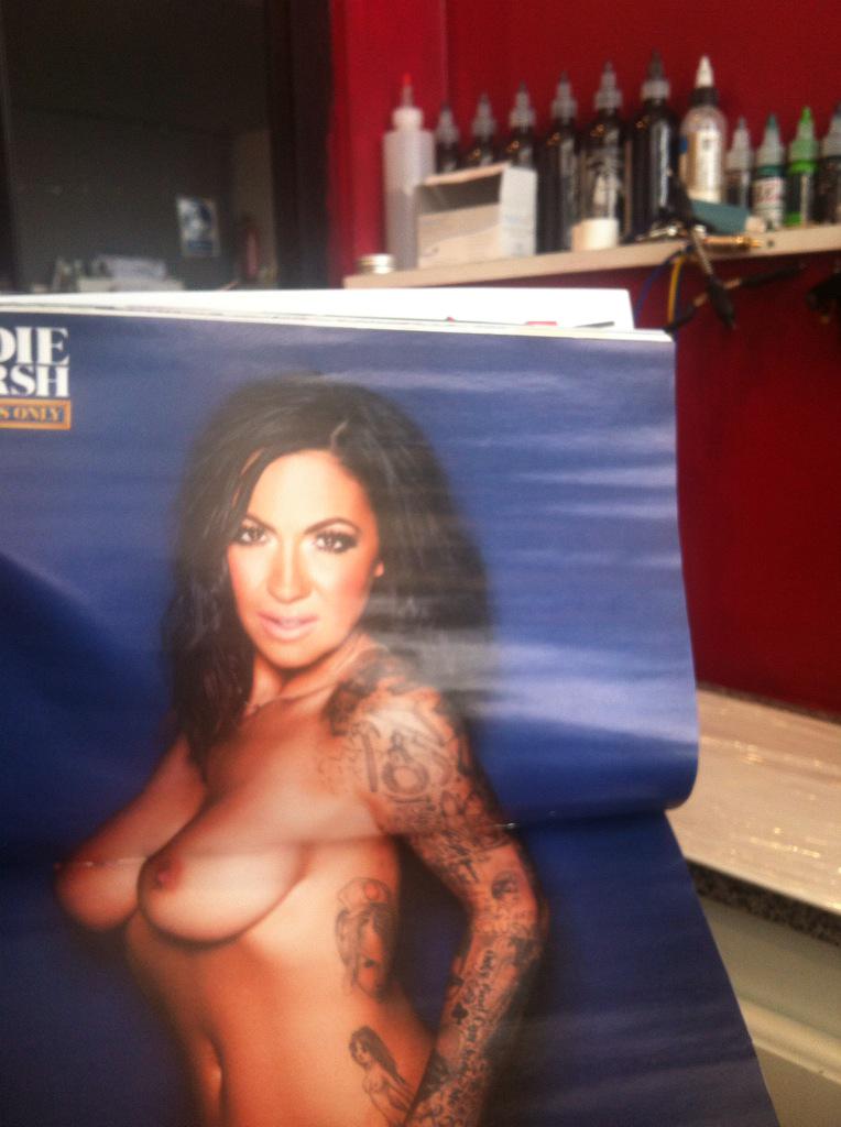 LloydRose1's tweet photo. Just bought the Zoo mag for work! Bit of @JodieMarsh is what the shop called for! Brighten up the day #InkSideOut http://t.co/1Nr7Ezg8hU