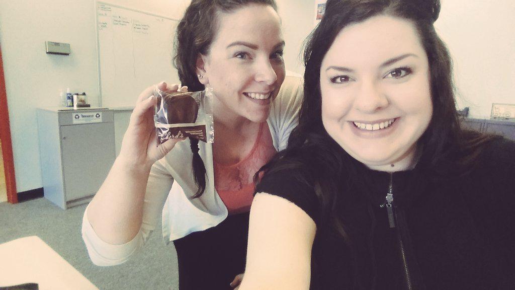 deborah_higdon's tweet photo. It's a great day at Beaverton Adecco!!! Thank you @KristiLStark  for the scrumptious cookie cards!! #lovewhatyoudo http://t.co/ErARWXzaaX