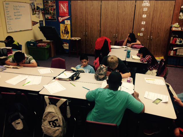 laurafrey_308's tweet photo. #MrsFreysClass #ReadingRocks
From - "I don't wanna" to "can we have a reading day"
#success http://t.co/QBDdTc0vtS