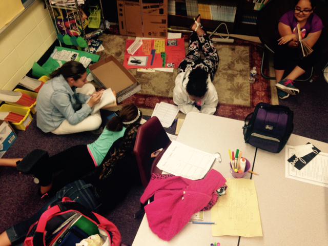 laurafrey_308's tweet photo. #MrsFreysClass #ReadingRocks
From - "I don't wanna" to "can we have a reading day"
#success http://t.co/QBDdTc0vtS