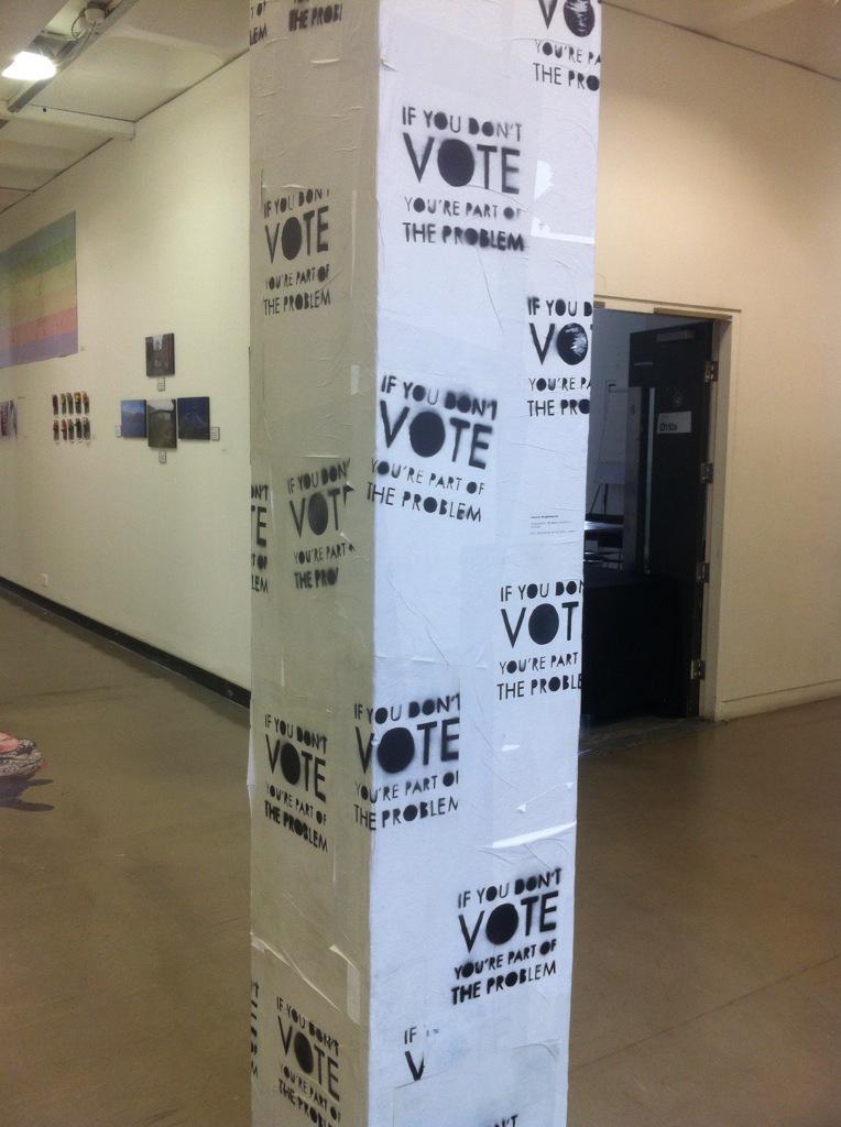 RebeccaLW1's tweet photo. #lccIntroOutro LCC FAD students getting political this year! #occupyUAL http://t.co/CSIN6ztfmQ