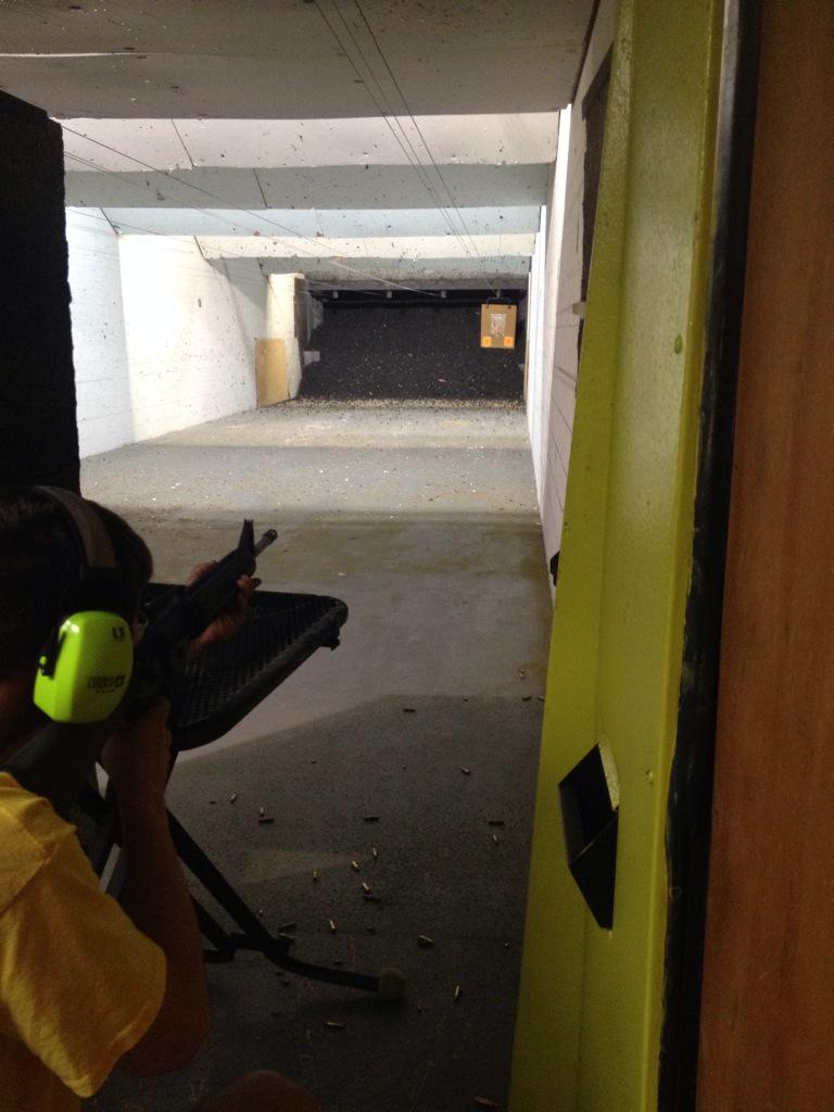 Bugzee8's tweet photo. Having alittle fun with my son. #shootersexpress http://t.co/xiL8QVEH7C