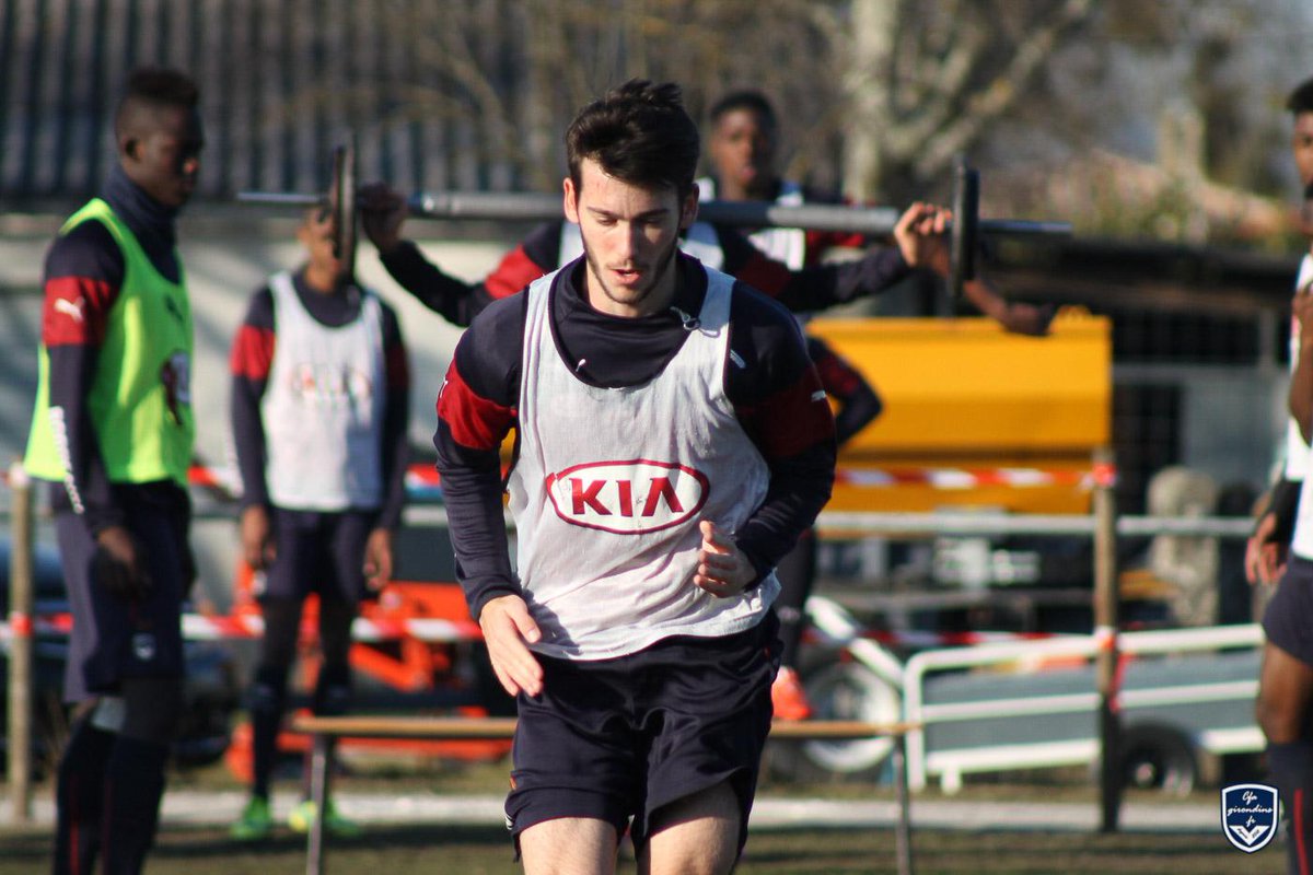 Interview <a href="/RobinMaulun/">Robin Maulun #10</a> - « Signer professionnel dans ce club ! » #Girondins >>> cfagirondins.fr/Breves-8961-ro…